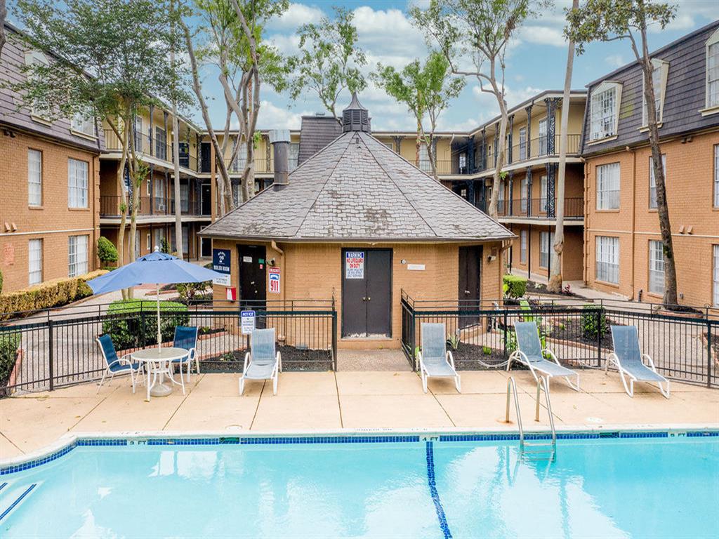 The Diamond Hill At Westheimer