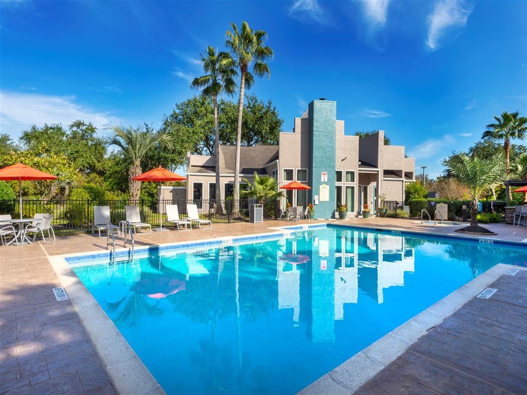 the swimming pool at the residence inn clearwater