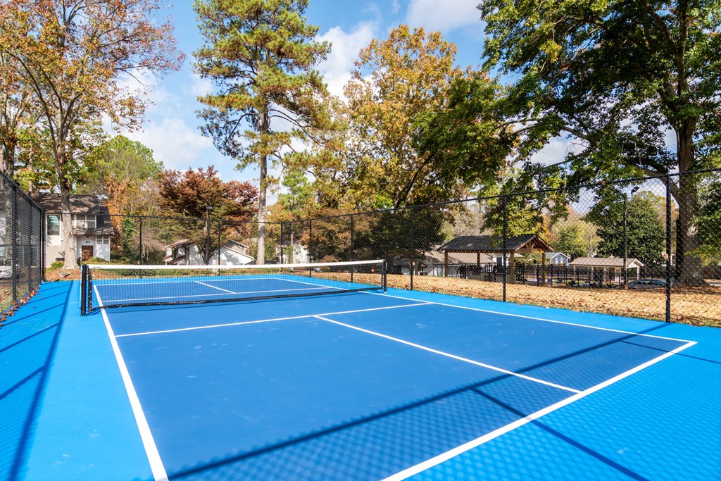 Arlowe Townhomes in Smyrna GA photo of tennis court