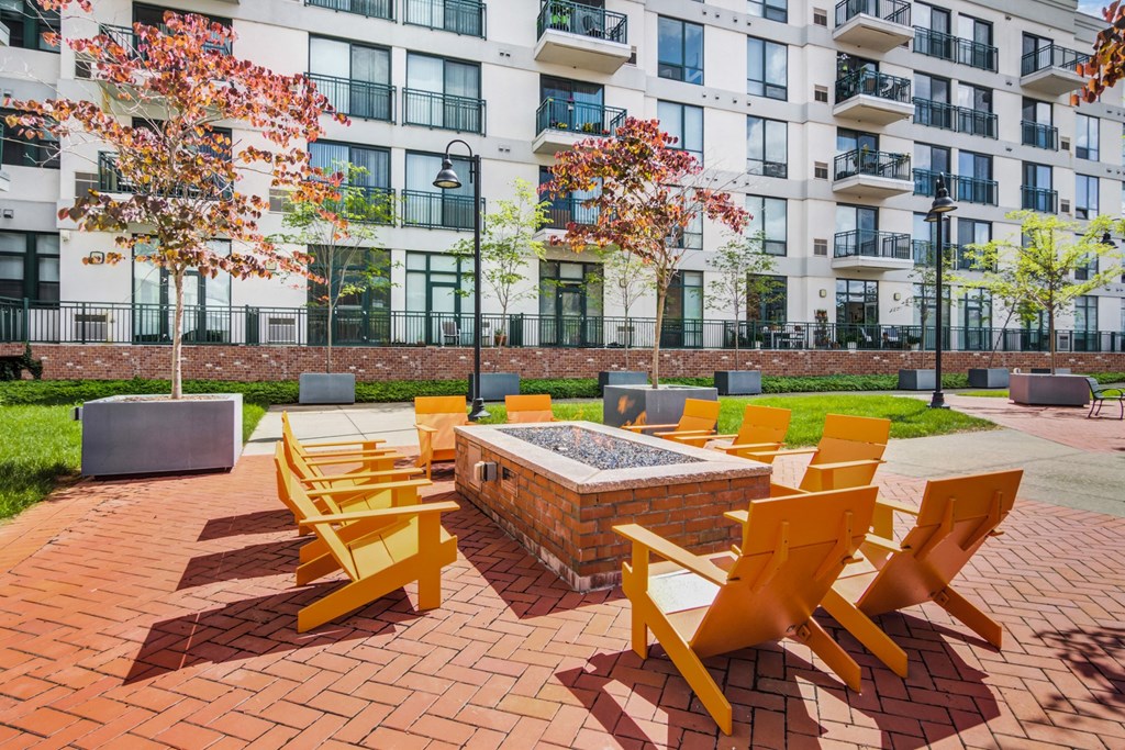 courtyard seating around fire pit
