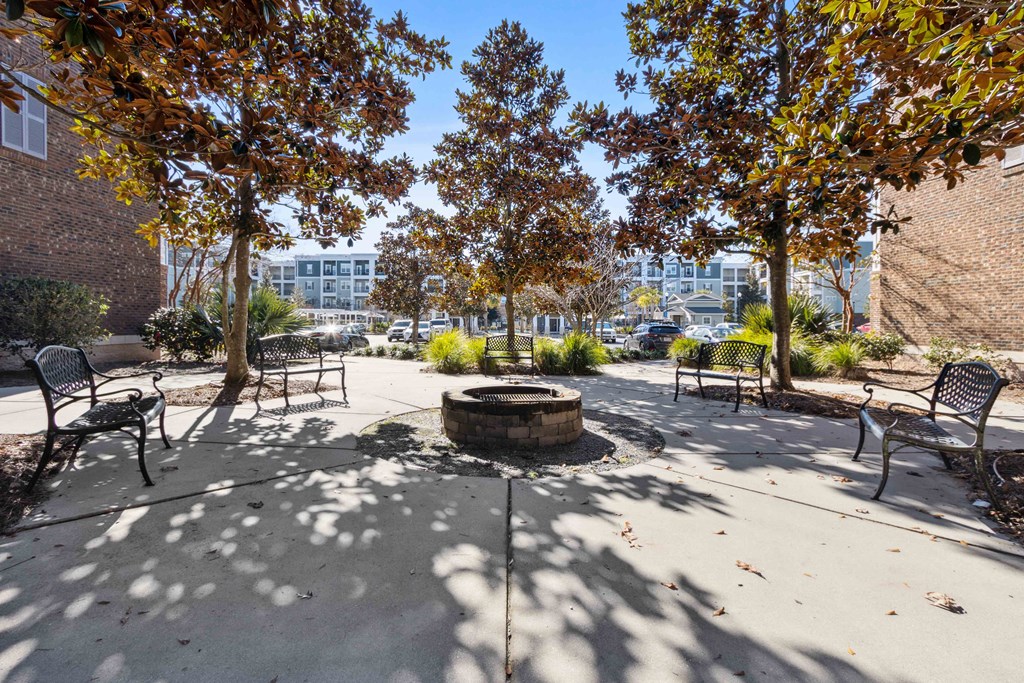 Sage at 1240 apartments in Mount Pleasant South Carolina photo of fire pit