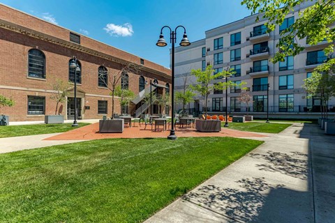 110 Towne Street Studio-2 Beds Apartment for Rent
