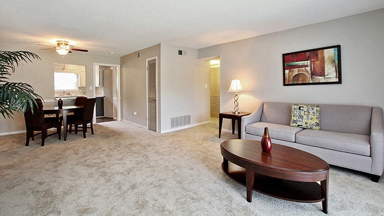 Spacious living room at pet-friendly Estuary apartments in Atlanta, GA 30341, near Chamblee and Brookhaven.