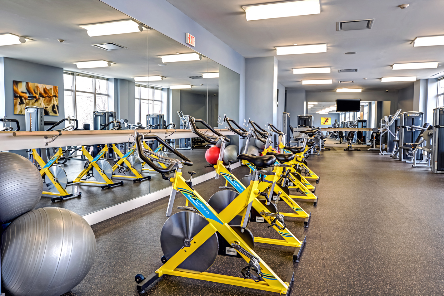 fitness center-video programs, cycles