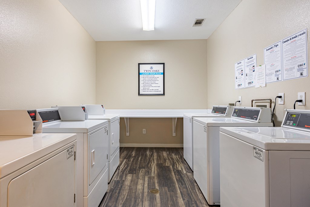 Twin Oaks Apartments in Hattiesburg Mississippi photo of laundry facility