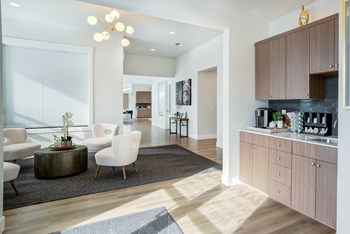 Villas At 28th Street