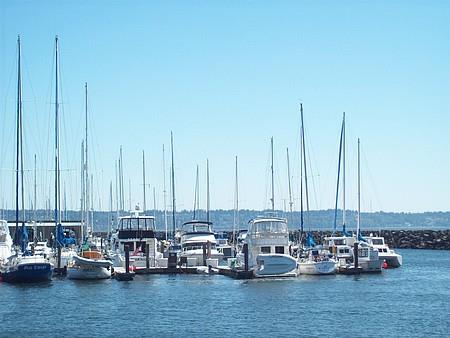 just minutes to the Des Moines Marina