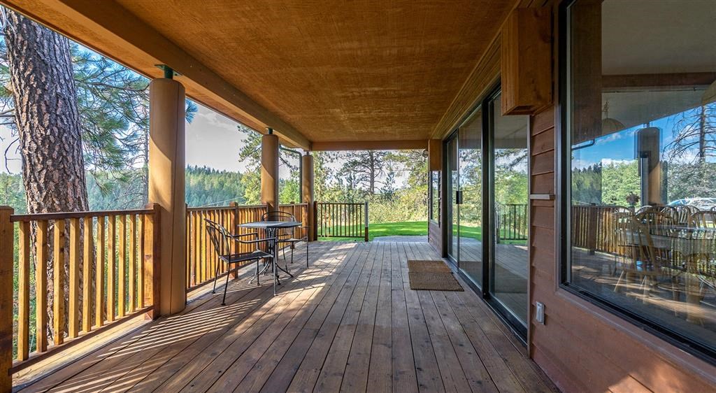 covered outdoor seating