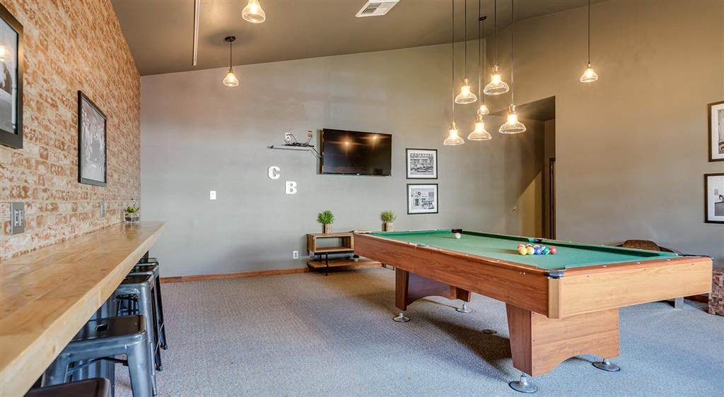 clubhouse game room