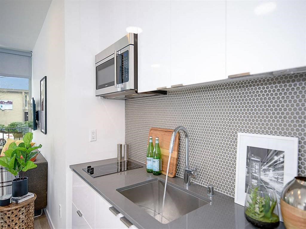 Stainless steel sink