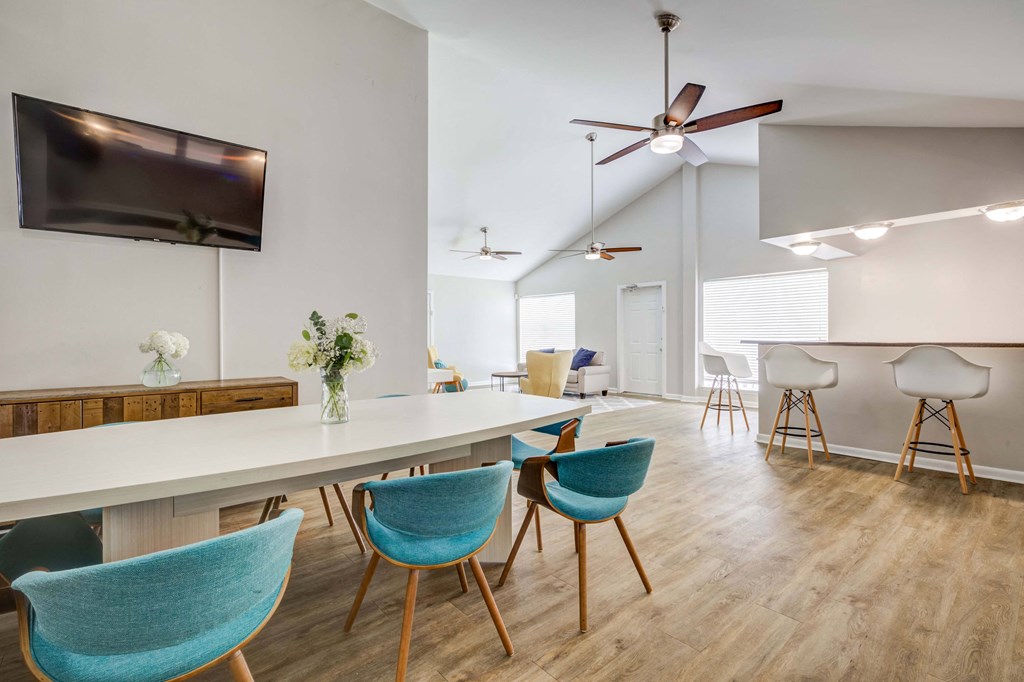 Westchase Apartments in Harvey LA photo of clubhouse