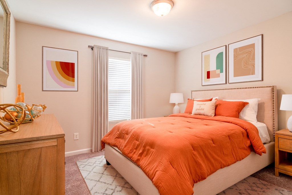 Westwood Glen apartments in Atlanta Georgia photo of bedroom