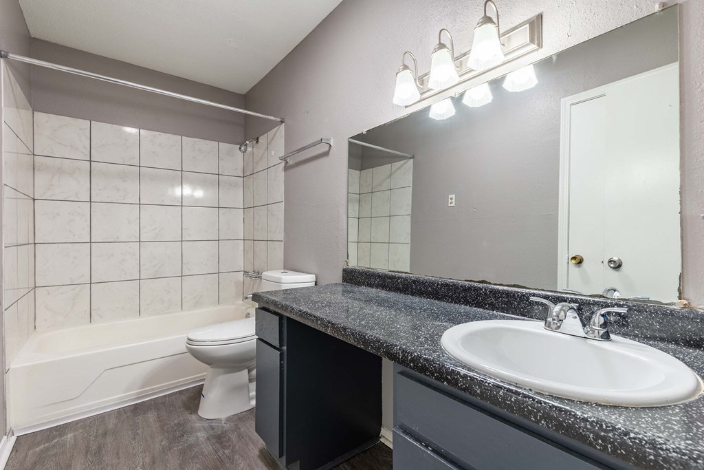 Whitney Manor Apartments in Gretna, LA photo of bathroom