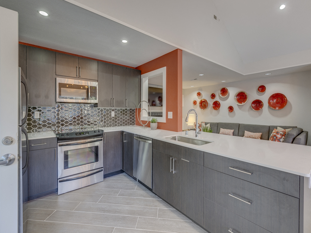 Nickel Creek Apartments