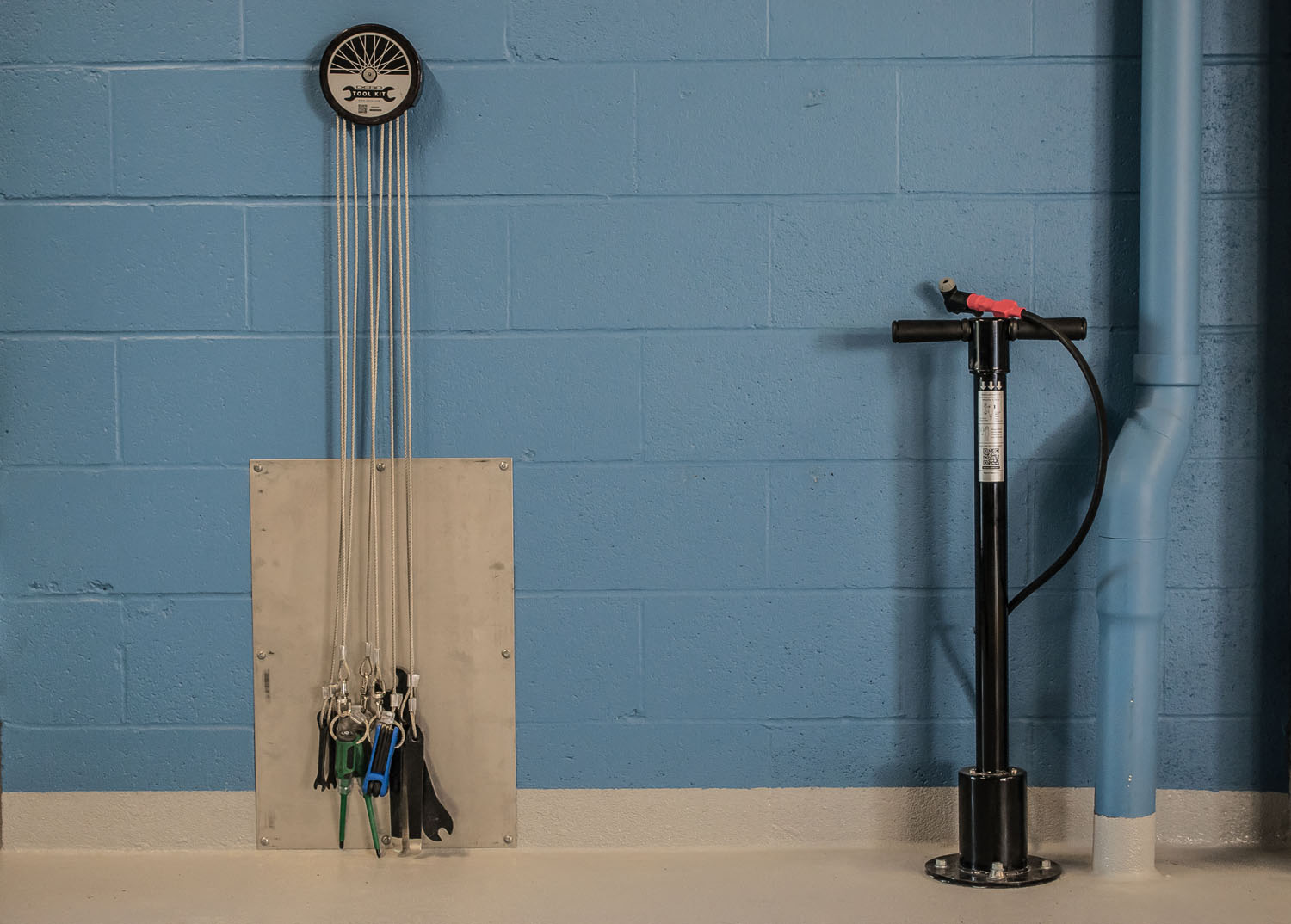 Bike service station