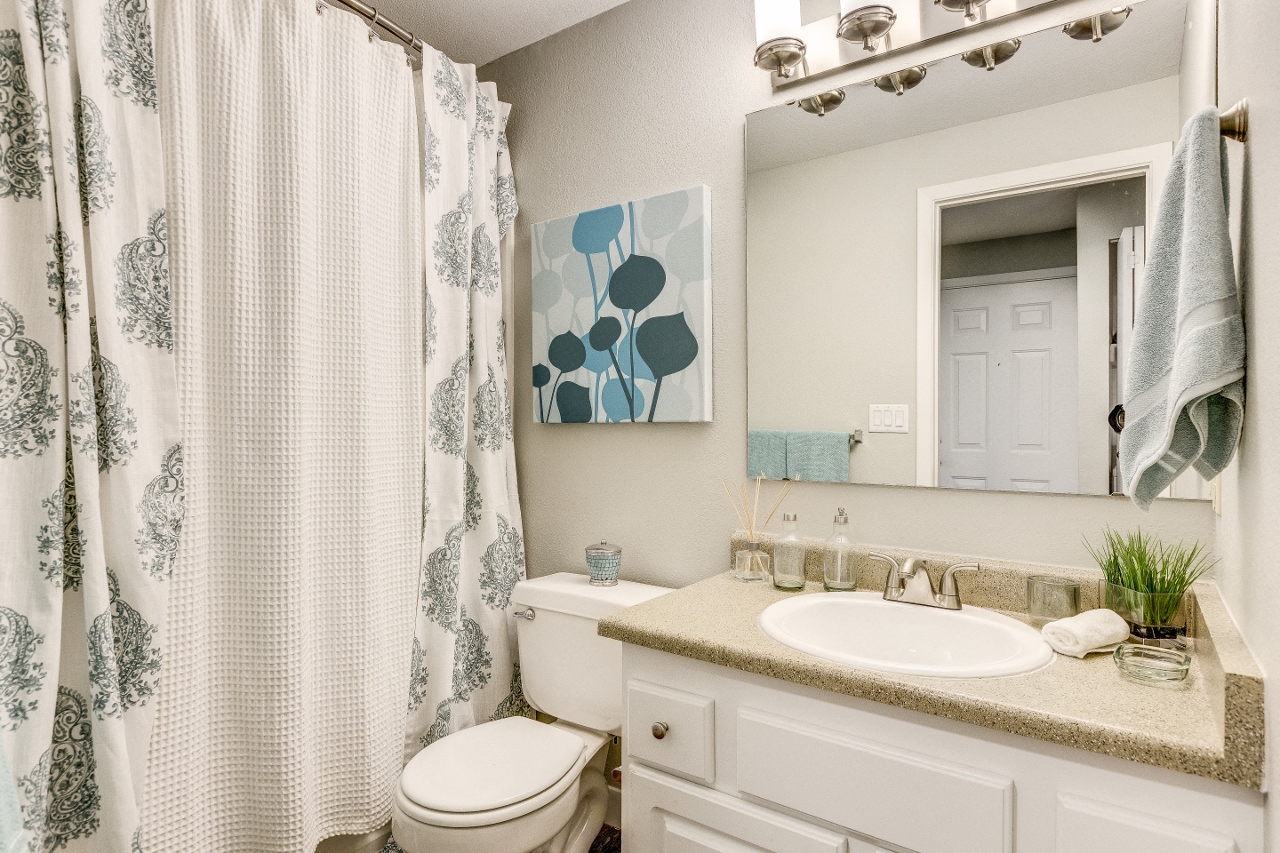 Bathroom at MonteVista, Beaverton