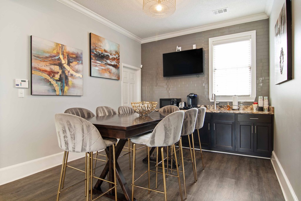 Audubon Briarcliff apartments in Atlanta Georgia photo of clubhouse