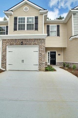 Omnia at Richmond Hill Townhomes in Georgia photo of garages