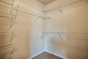 6703 82nd St 1-3 Beds Apartment for Rent - Photo Gallery 16