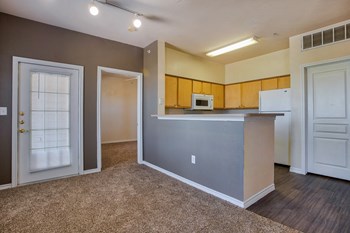 6703 82nd St 1-3 Beds Apartment for Rent - Photo Gallery 12