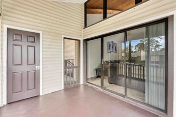 Enclave At Lake Ellenor