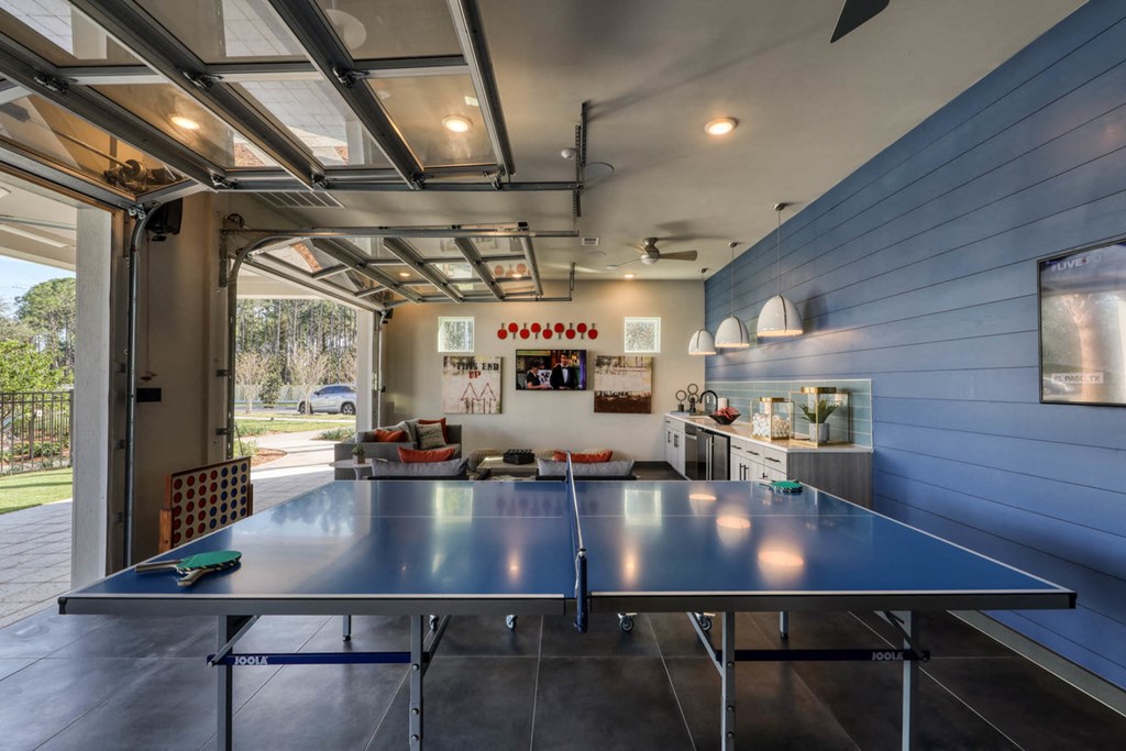 The Ridley apartments in Jacksonville, FL photo of outdoor hangout area