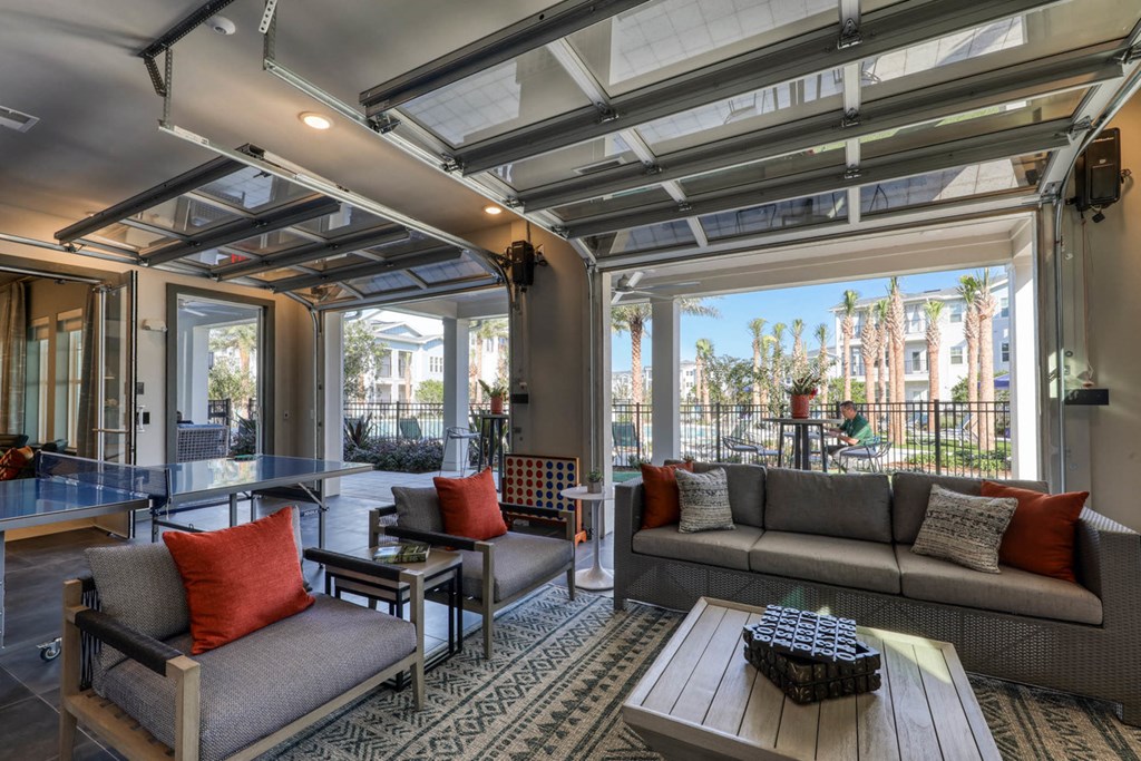 The Ridley apartments in Jacksonville, FL photo of outdoor hangout area