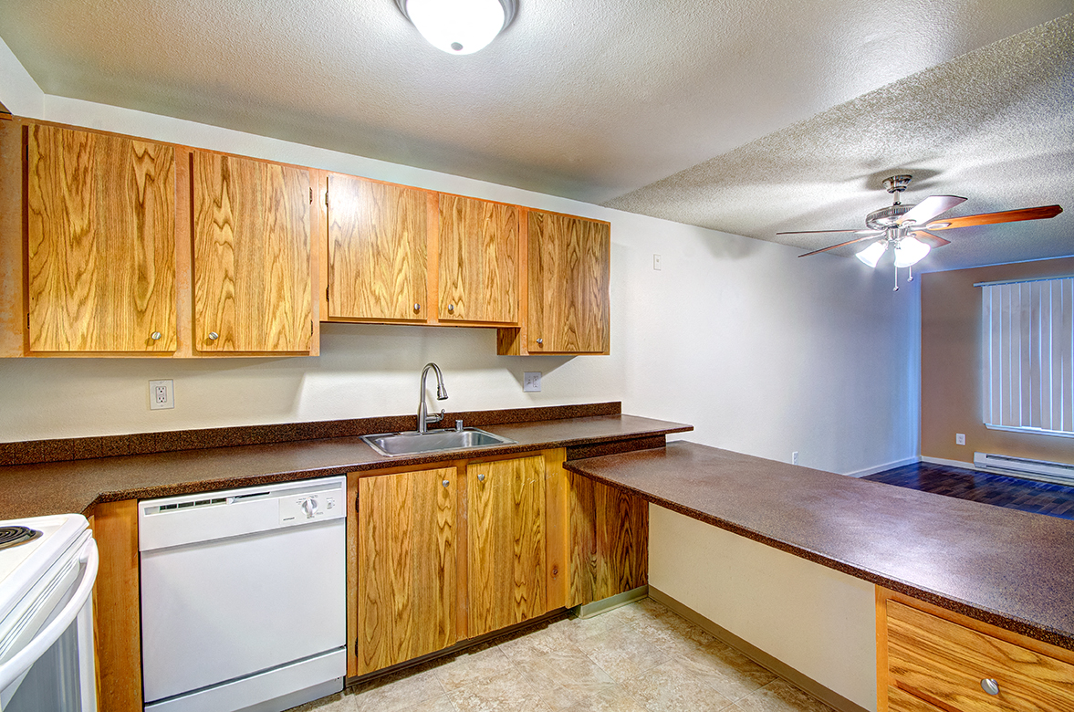 white kitchen appliances