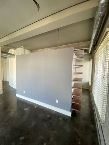 410 E 5th St 1-2 Beds Apartment for Rent - Photo Gallery 27