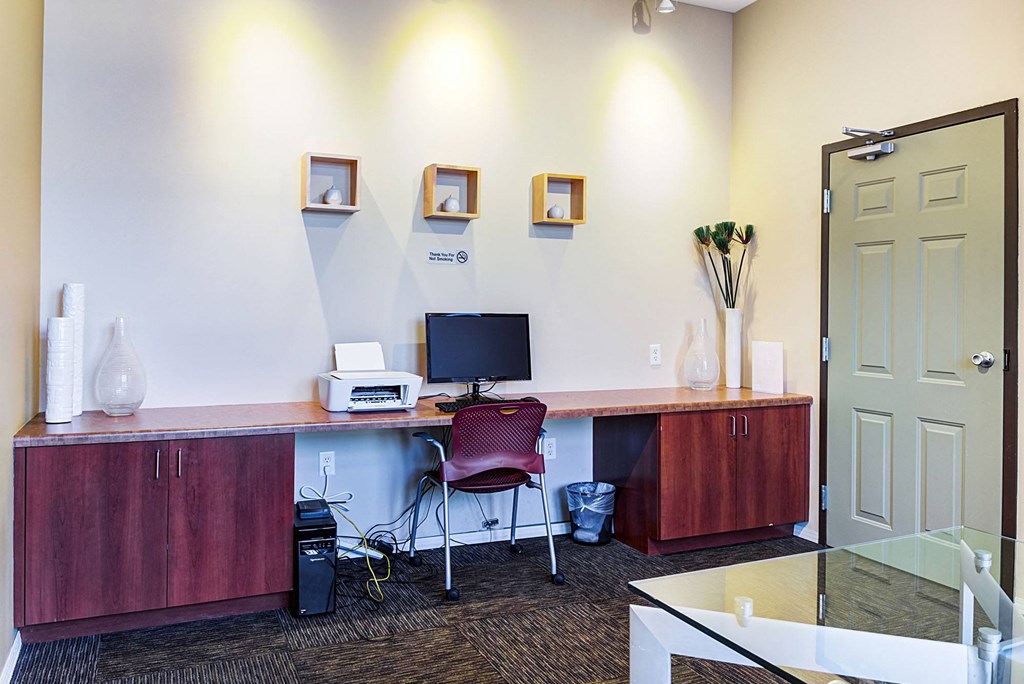 business center at Uptown Lake Apartments, Minneapolis