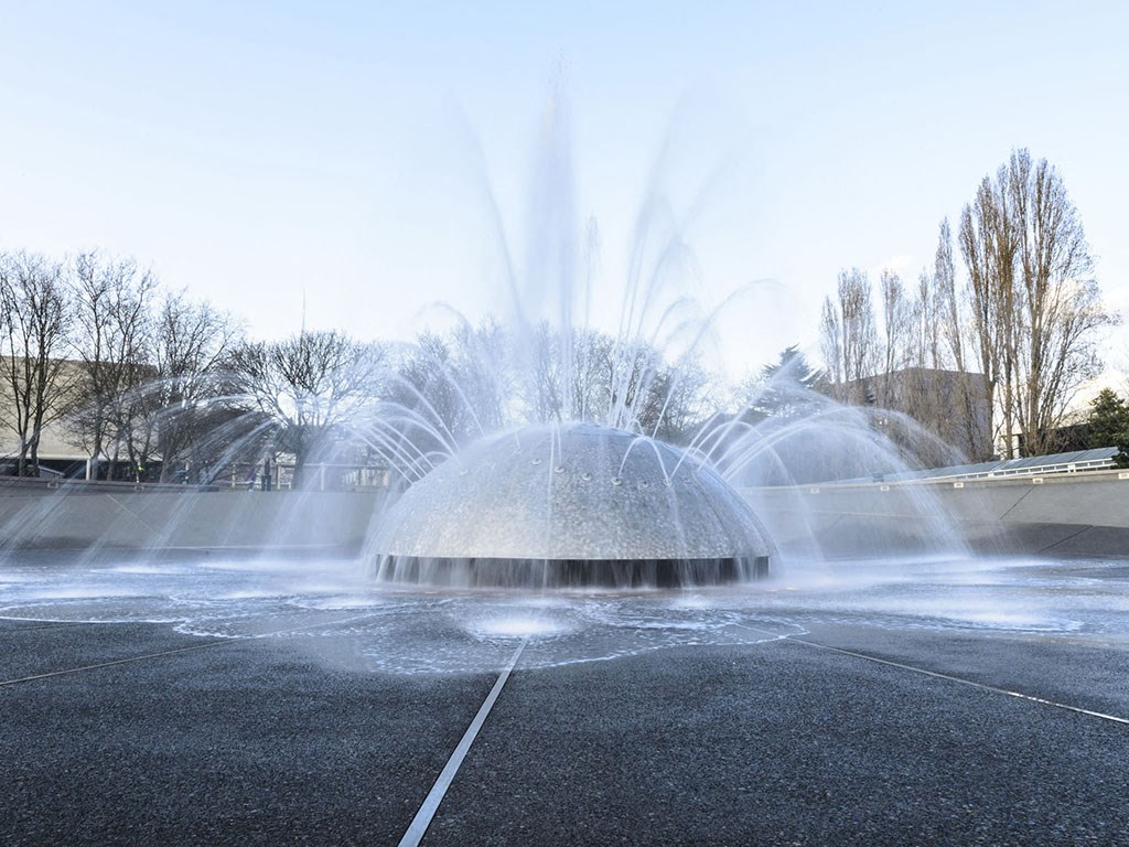 Courtyard fountain at Astro Apartments, Seattle, WA, 98109