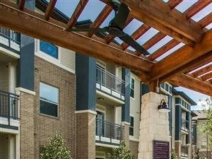 swimming pool grill area - Photo Gallery 6