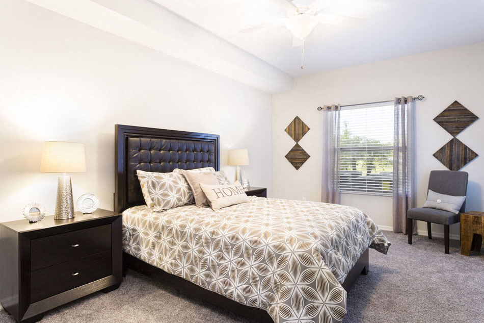 Channelside apartments in Fort Myers, Fl photo of bedroom with large window