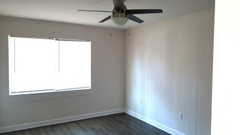 Hardwood Floors - Photo Gallery 6