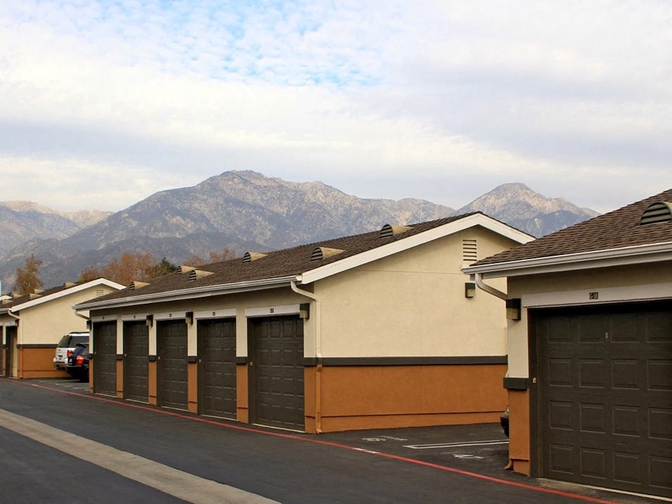 Park Central Detached Garages