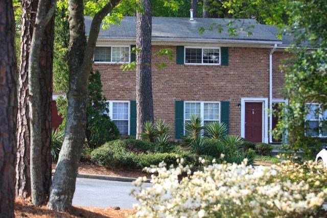 Beacon Ridge College Park Georgia photo of community building