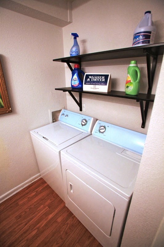 Beacon Ridge College Park Georgia photo of washer and dryer