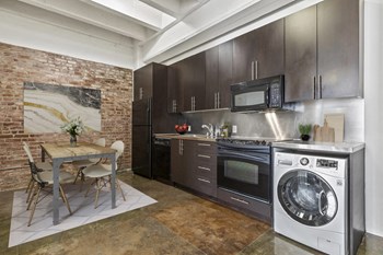 818 S Grand Ave 1-3 Beds Apartment for Rent - Photo Gallery 4