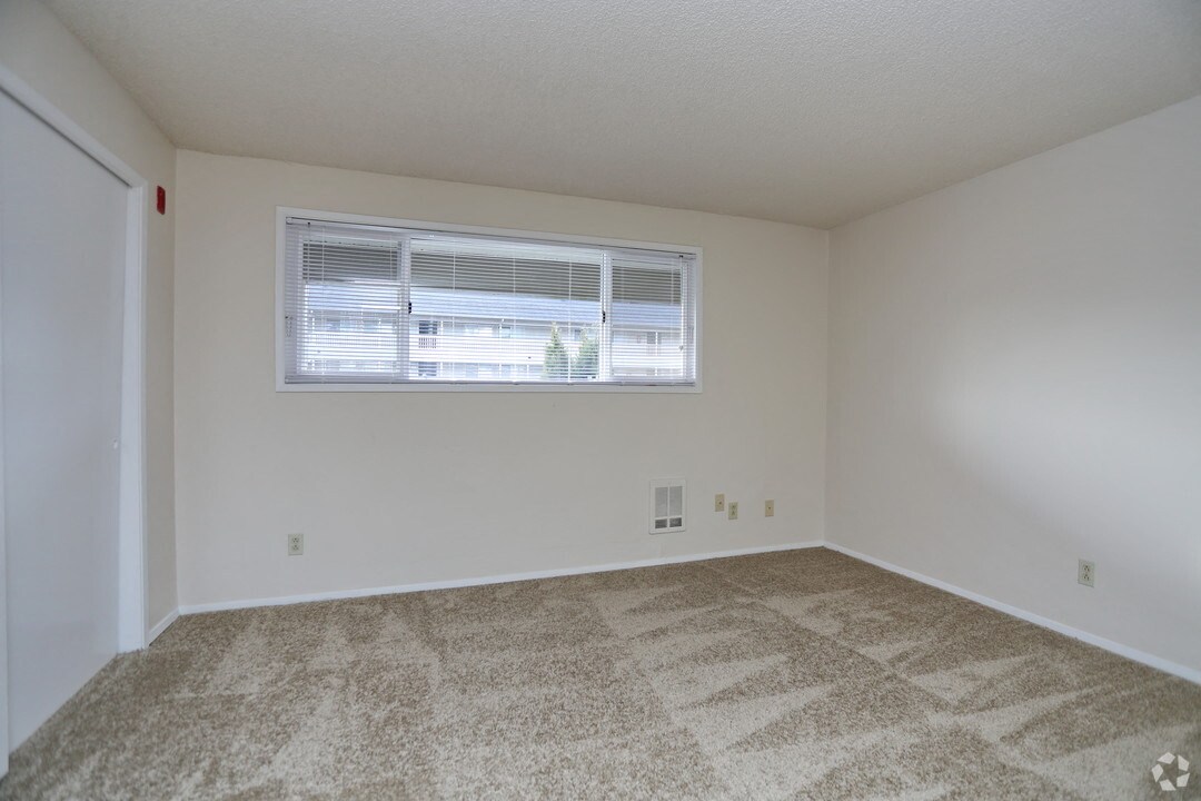 Bluffs At Evergreen Apartments, 2 West Casino Road, Everett, WA RentCafe