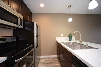 9901 Lurline Ave Studio-2 Beds Apartment for Rent - Photo Gallery 18
