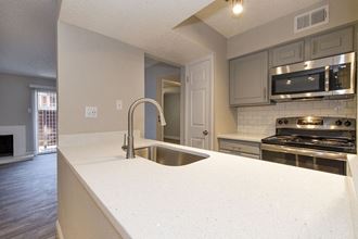 711 Trinity Circle 1-2 Beds Apartment for Rent - Photo Gallery 1