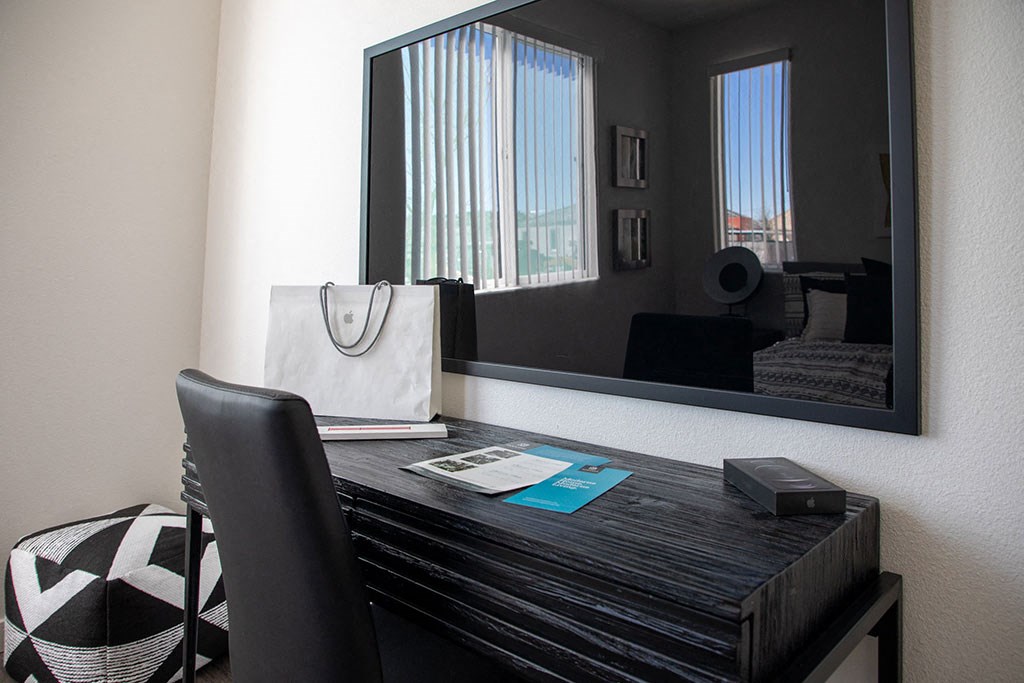 The Alowyn Homes At Centennial