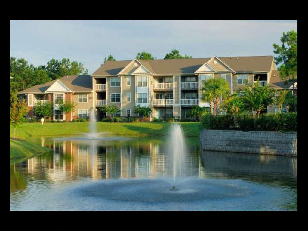 Coventry Green Apartments