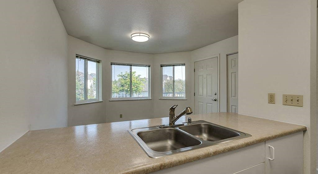 Coeur D'Alene ID Apartments for Rent - Trail Lodge - Kitchen with Plenty of Counter Space