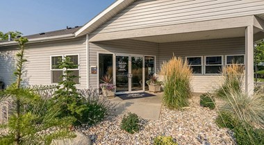 clubhouse/leasing office