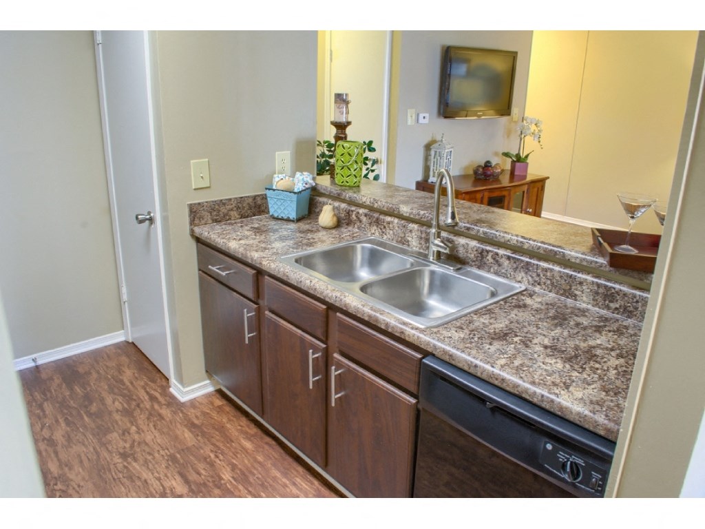 Summit at Hillcrest Apartments in Mobile. AL photo of kitchen sink