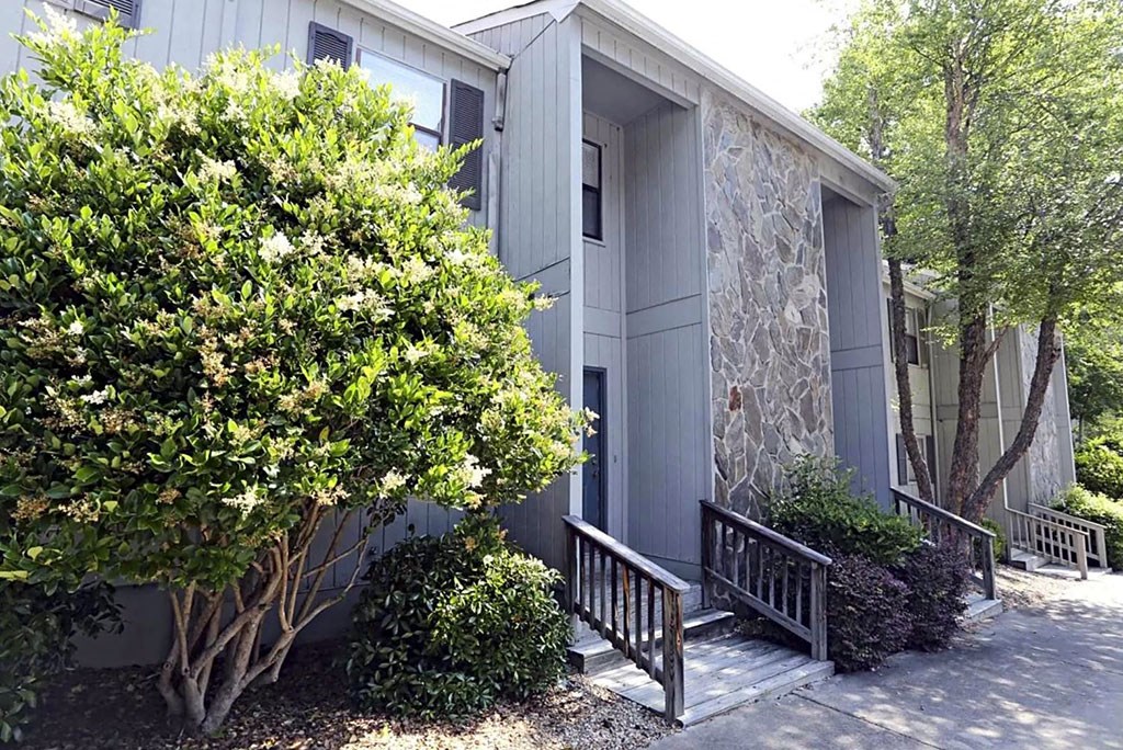 The element 4411, Macon, GA Apartment  building exterior