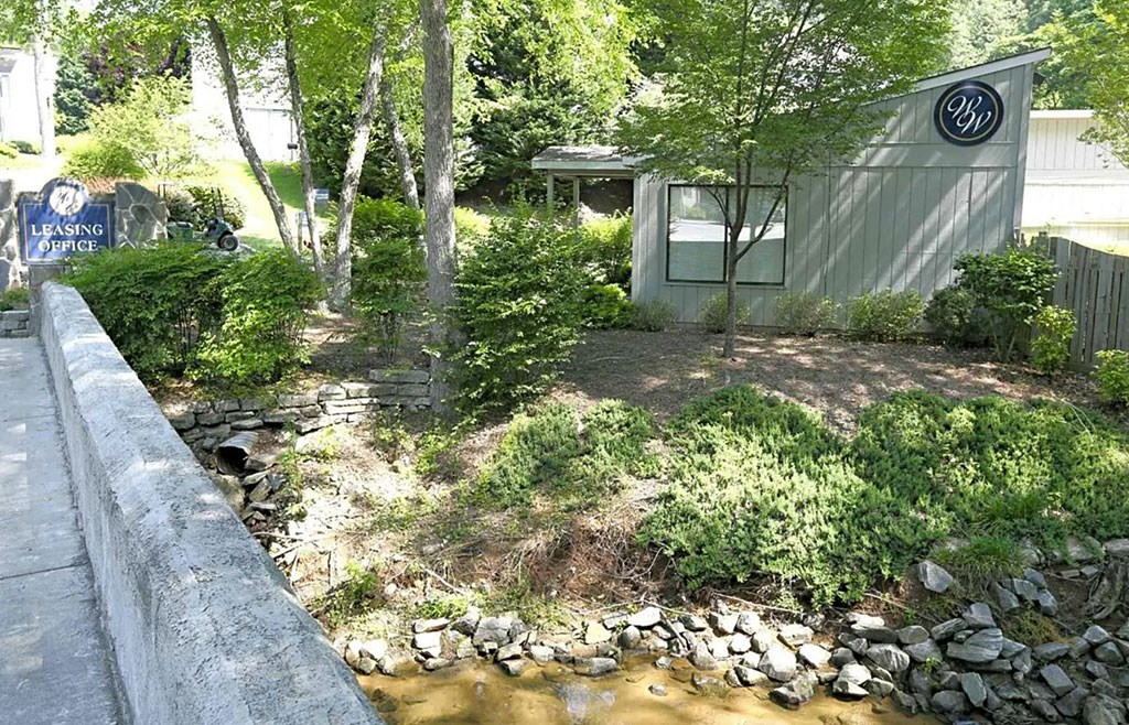 The element 4411, Macon, GA Apartment  Wooded views