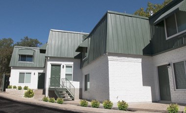 shoal terrace apartments