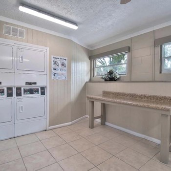 Cedar Hill Apartments